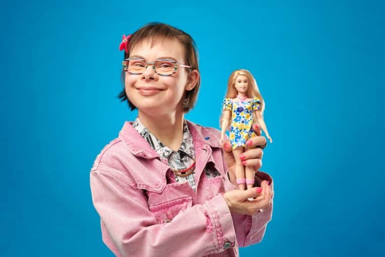éléonore laloux Barbie inclusivié handicap handicapé trisomie 21 france monde poupée mattel