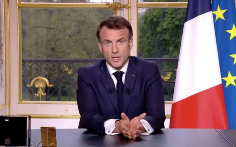 Allocution : "déni", "hors de la réalité", les réactions des politiques sur la prise de parole d'Emmanuel Macron