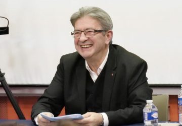 Jean-Luc Mélenchon bientôt en couverture de Playboy ?