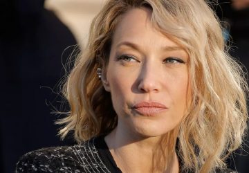 Laura Smet la fille de Johnny pleure la disparition de celui qu’elle considérait comme son père protecteur