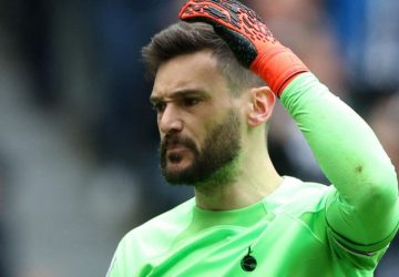 Hugo Lloris gardien football france tottenham match foot newcastle blessure