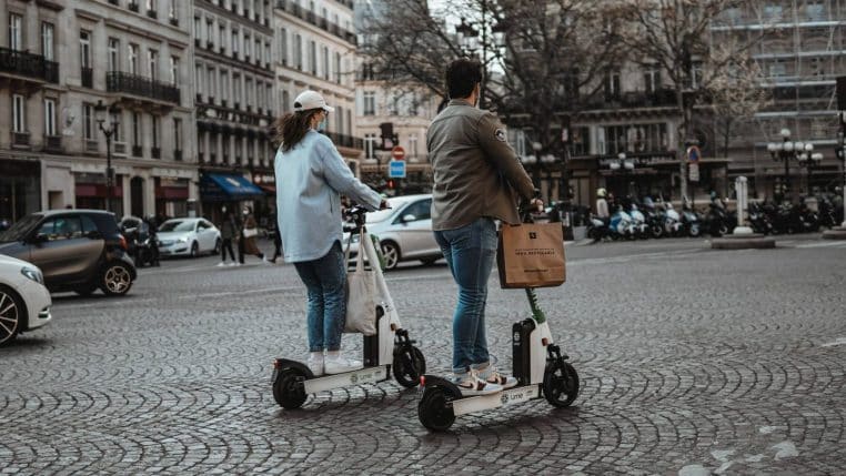 trottinettes électriques paris lime capitale france politique vote anne hidalgo 