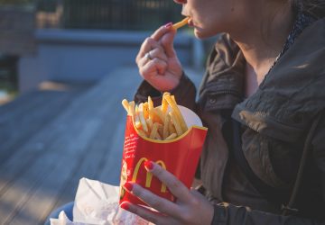 La Peta dénonce les frites non-végétariennes chez Mc Donald's