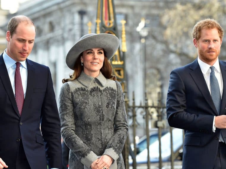 Le prince Harry était seul nouvelles révélations sur ses vrais rapports avec Kate et William