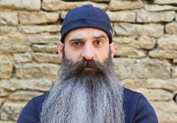 Avec sa barbe de 35cm, il part à la conquête d'un titre mondial