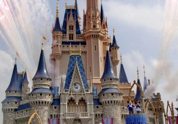 Parc Disneyland attraction fermeture triste annonce Star Wars