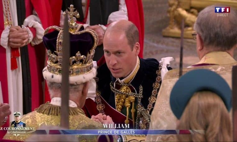 charles III mal couronnement prince william