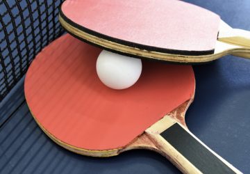 mort électrocuté ping pong balle