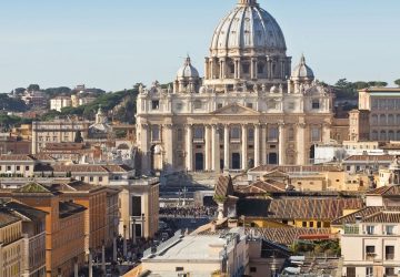 vatican forcene fonce voiture police
