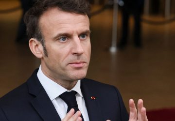 emmanuel macron météo feux forêts réchauffement climatique france politique