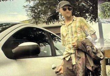 Tesla voiture rayures vidéo
