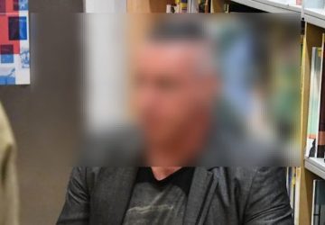 chanteur accuse systeme predation sexuelle