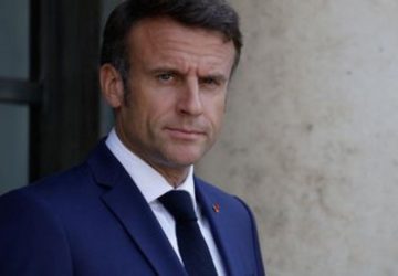 emmanuel macron adolescent tue policier (1)