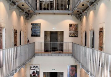 Prisonnier cellule piscine