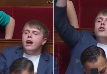 Louis boyard perturbe une séance de l'Assemblée nationale