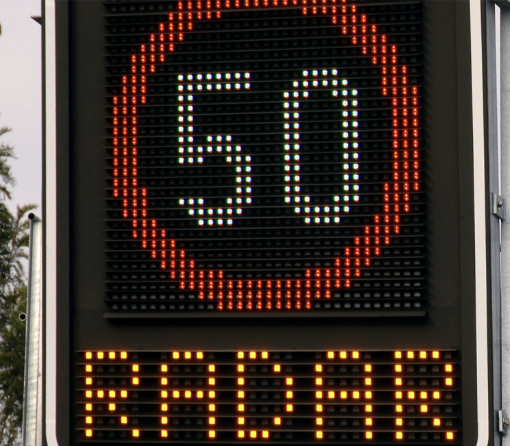 radar flash voitures circulation vitesse