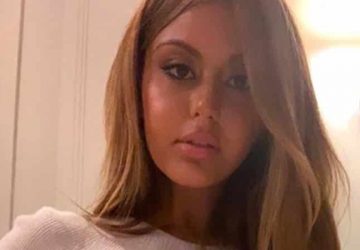 zahia dehar video joue poupées