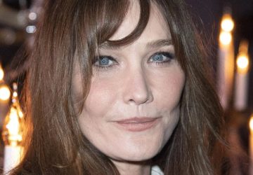 Carla Bruni en deuil
