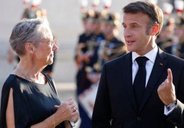 emmanuel macron ministres elisabeth borne diner elisee (2)