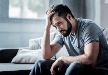 Un homme égorge son enfant de 6 ans
