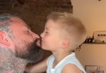 homme embrasse son fils bouche polemique