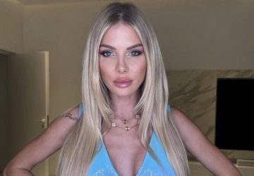 jessica thivenin pose photo cellulite repond fans