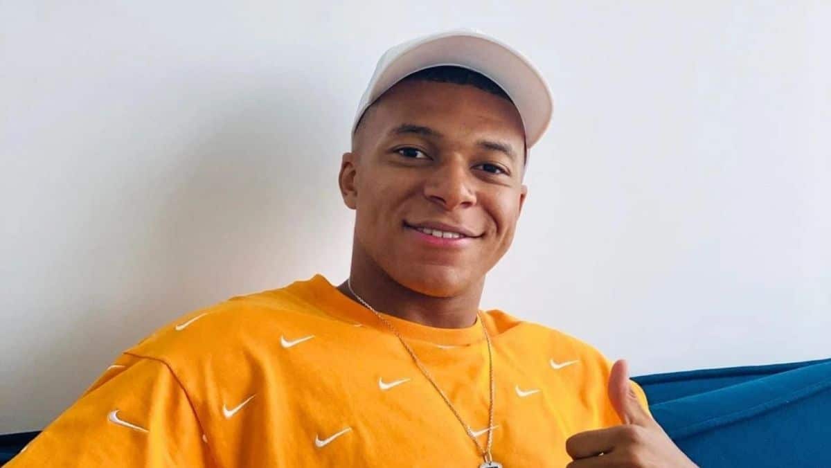 kylian mbappe date importante joueur psg