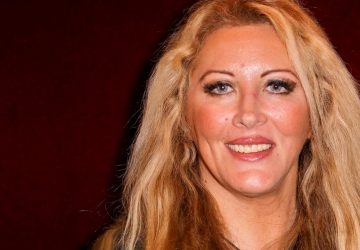 Loana se confie sur sa relation avec sa fille