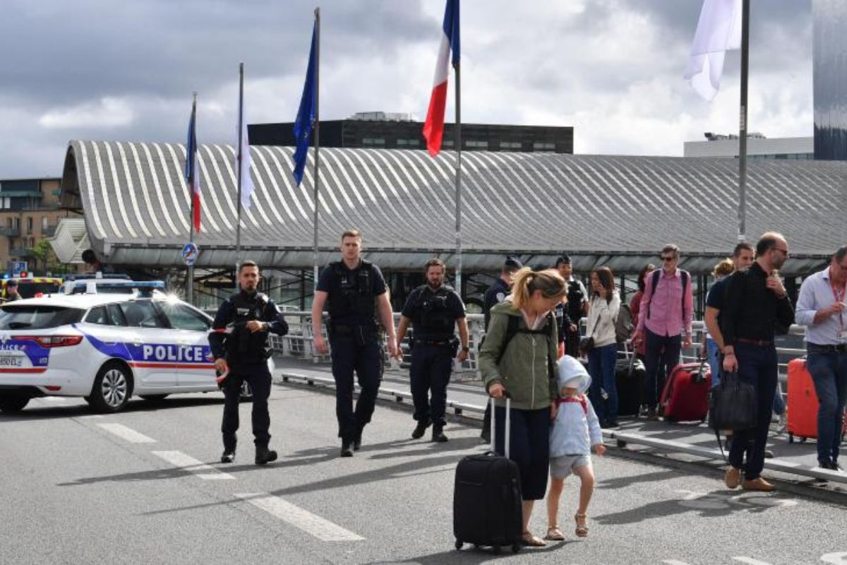 police gare lille europe alerte terroriste tgv (2)