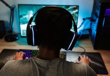 Un Youtubeur visé par une plainte pour viol
