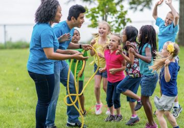 animateur colonie de vacances viol enfant adolescente moniteur actu