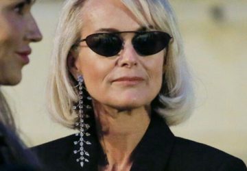 laeticia hallyday tombe johnny (1)