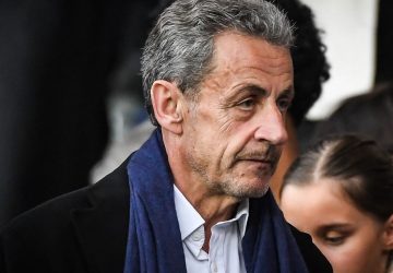 Nicolas Sarkozy s'neflamme