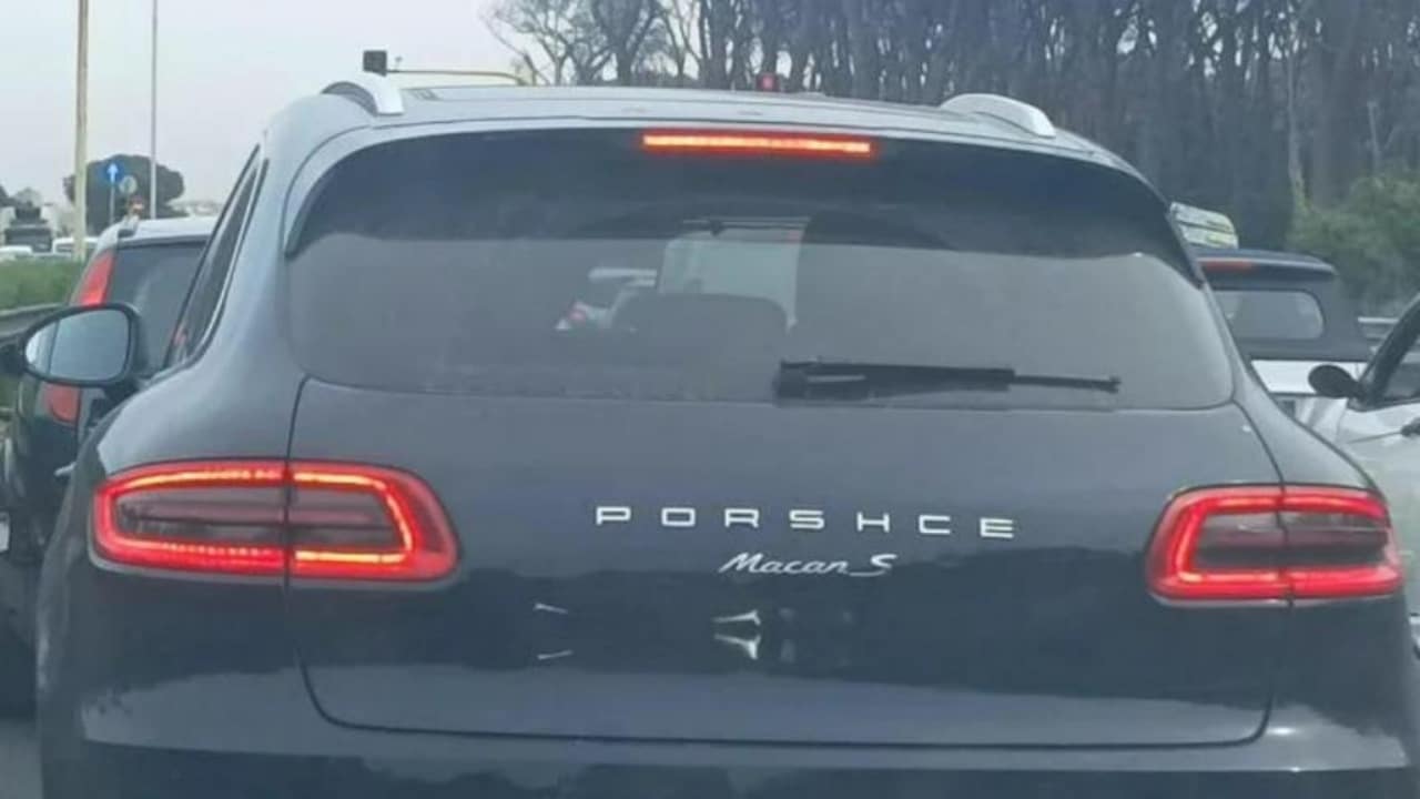 Porsche faute d'orthographe