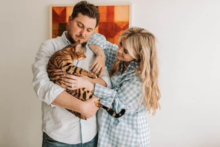 Couple avec un chat