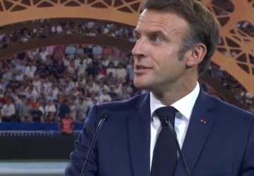 emmanuel macron siffle coupe du monde rugby