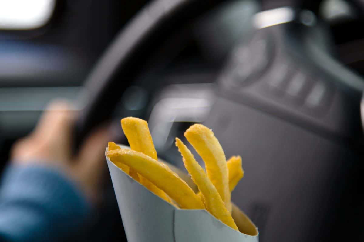frites fastfood voiture insolite (1)