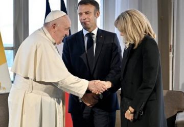 pape francois a marseille attention brigitte macron