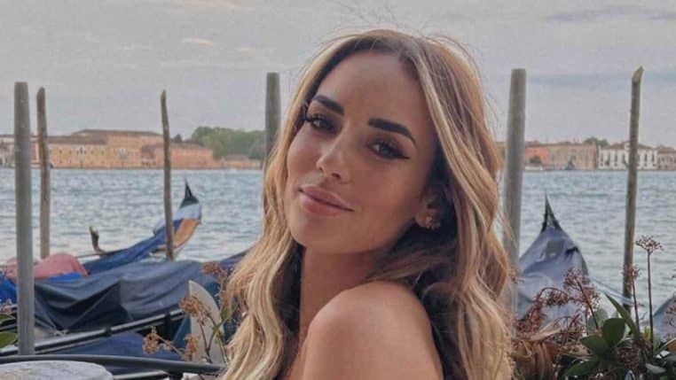 hilona gos annonce enceinte premier enfant