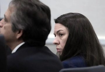 elle empoisonne meilleure amie goute pour les yeux