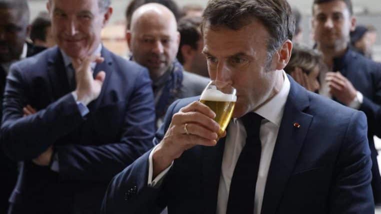 emmanuel macron consommation alcool pointe du doigt