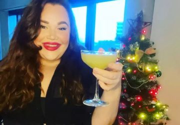 Elle se retrouve avec un jouet coincé dans son anus