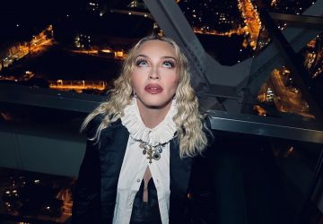 Madonna rend hommage à un proche en plein concert