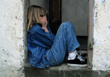 Un homme accusé de violer ses petits-enfants