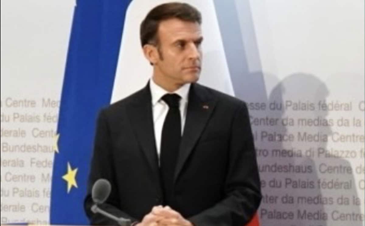 Emmanuel Macron lâché proche
