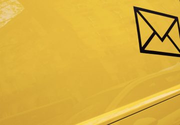 La Poste arnaque postière chèque cadeau chèques cadeaux détournement