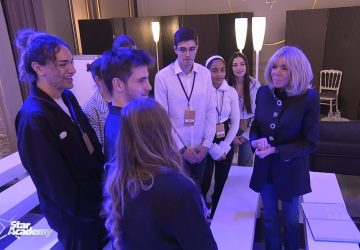 Brigitte Macron reçoit la Star Academy à l'Élysée