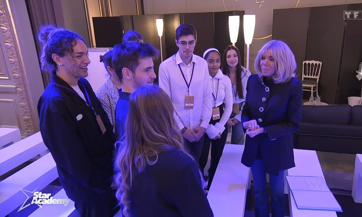 Brigitte Macron reçoit la Star Academy à l'Élysée