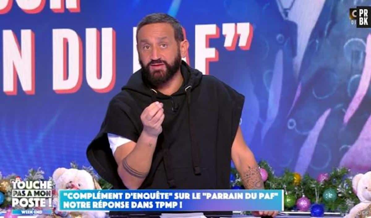 cyril hanouna leve voile polémique yatch
