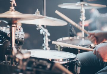 Décès d'un ancien batteur d'AC/DC